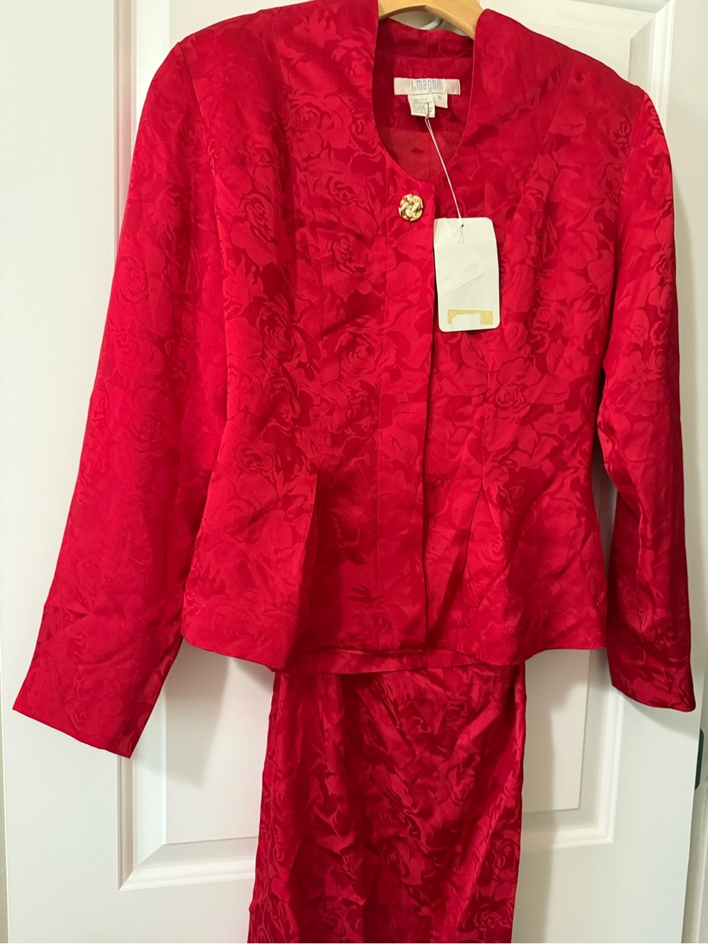Vintage Red Jacquard Women's Skirt Set